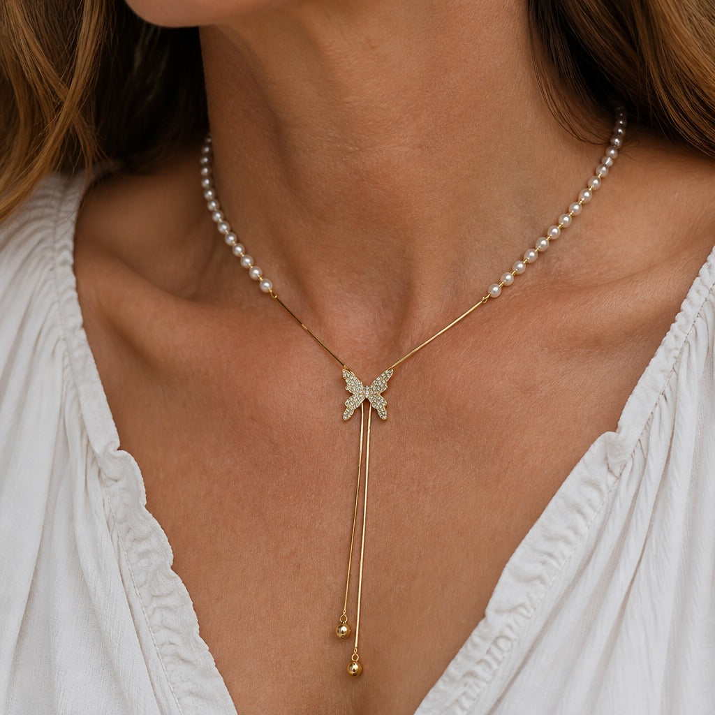 Collier Pendentif Papillon en Perles