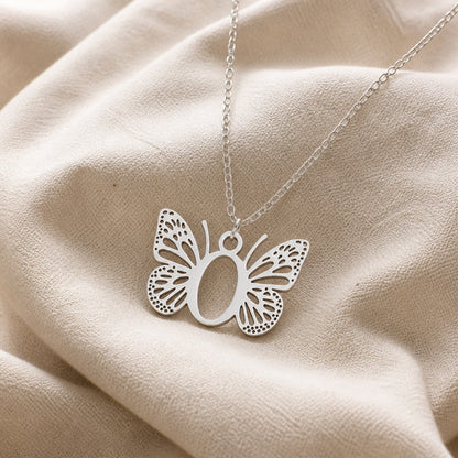 Pendentif en Lettre Initiale Papillon