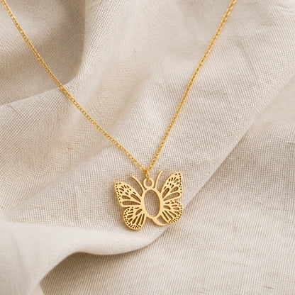 Pendentif en Lettre Initiale Papillon