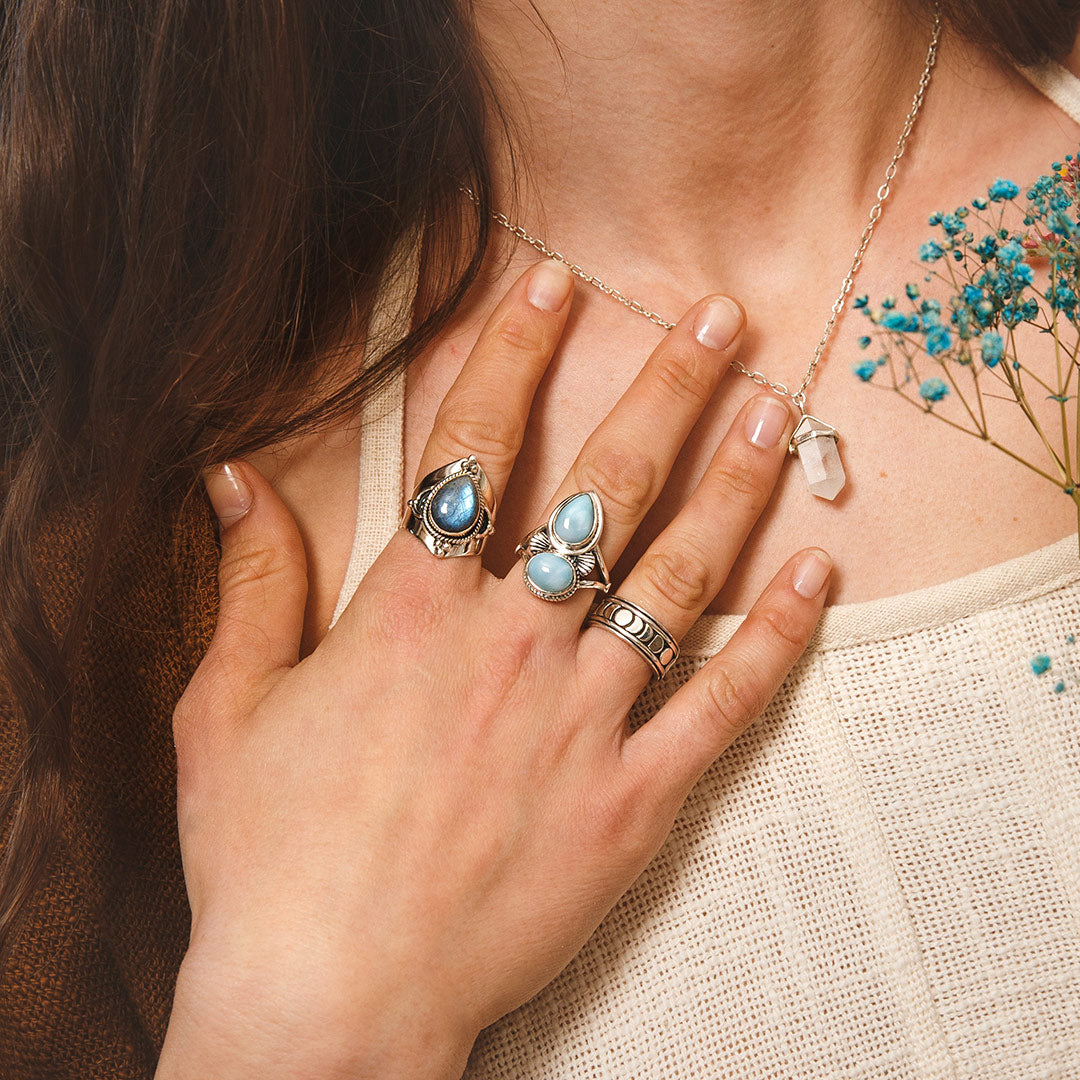 Bague en Argent Labradorite en Forme de Goutte