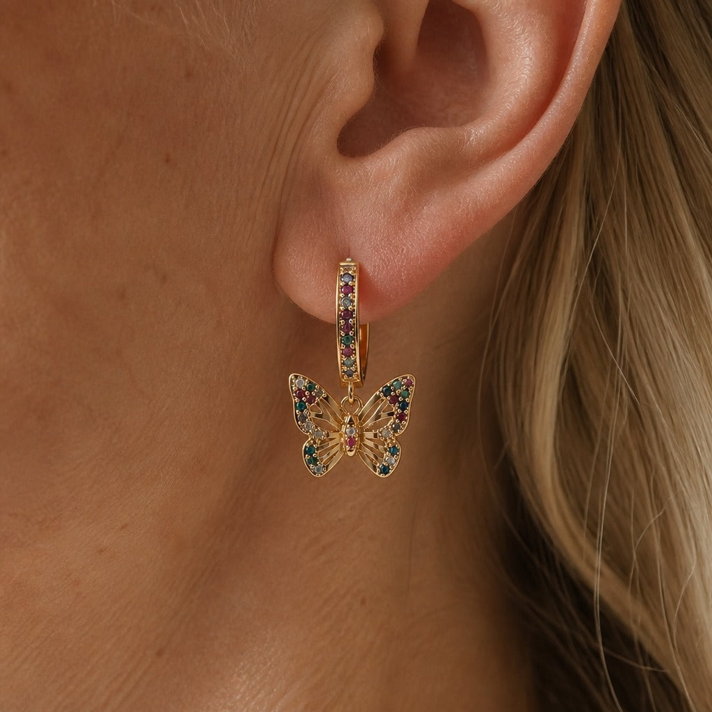 Boucles d'oreilles créoles en zirconium papillon