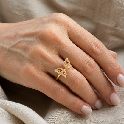 Bague Incrustée de Zirconia en Forme de Papillon