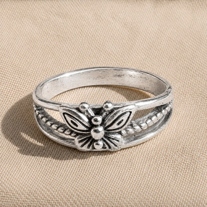 Bague en Argent avec Papillon Gravé