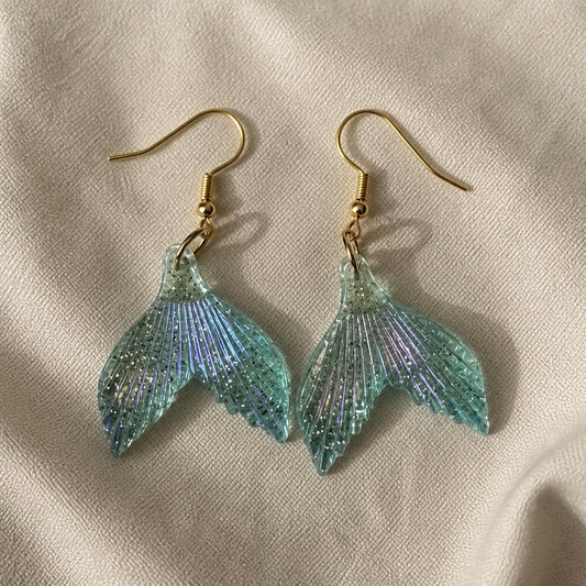 Boucles d'oreilles en or en forme de queue de sirène majestueuse