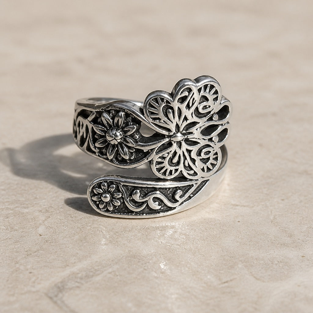 Bague ajustable en argent, papillon et fleurs